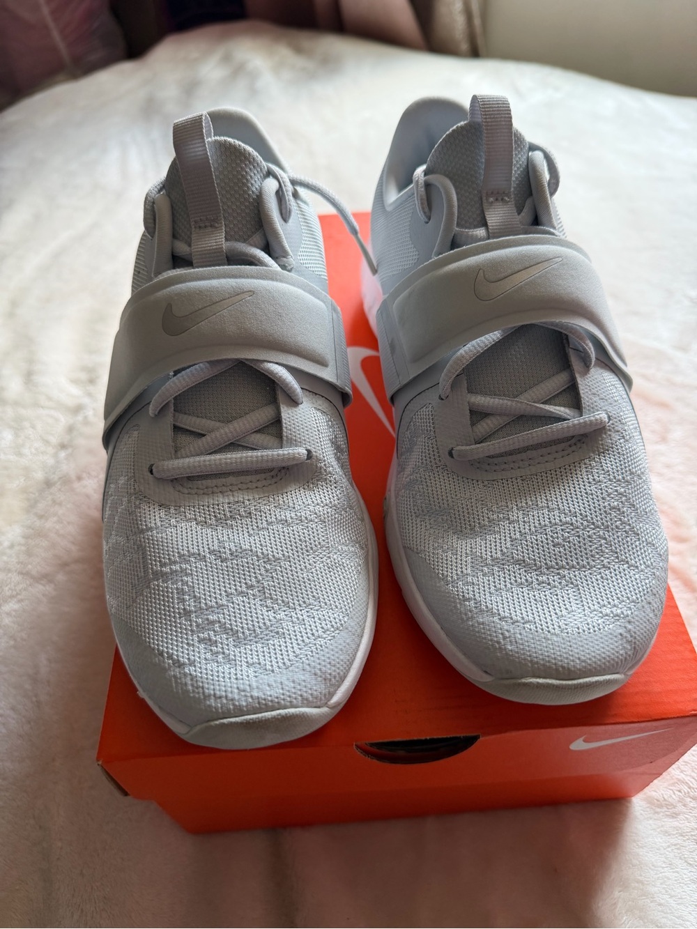 Nike Kids Light Grey Slip-On Strap Sneakers